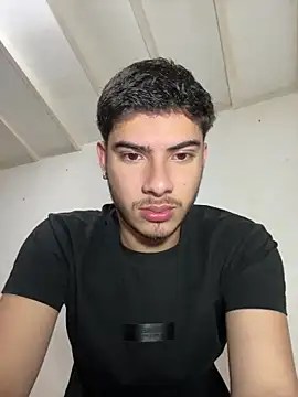 ApoloGray   online show from 04/24/26, 08:11