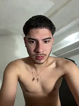 ApoloGray   online show from 05/11/26, 09:12