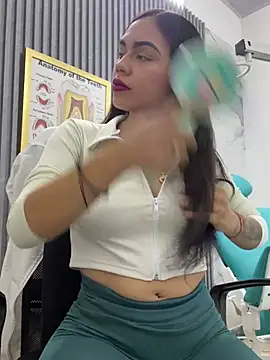 daniela-sexy online show from 04/23/26, 01:46