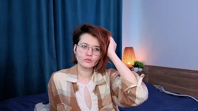 FlaviaAvena online show from 03/25/26, 08:31