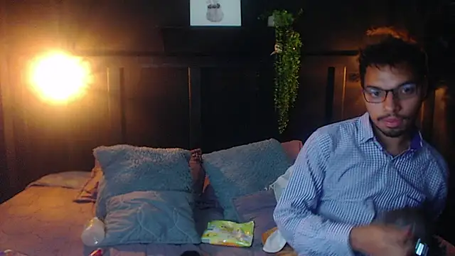 naughtycouplex  online show from 03/18/26, 12:36