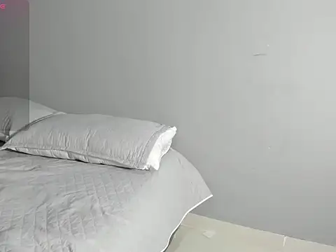 Enzoo98  online show from 04/04/26, 11:57