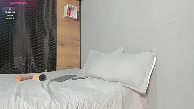 Enzoo98  online show from 04/24/26, 01:19