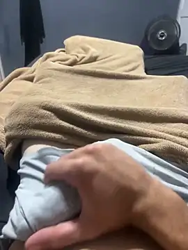 SnowyChimney48 online show from 04/18/26, 09:04