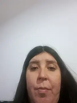 Snapshot of melucita chatting on 04/11/26, 12:37 melucita online show from 04/11/26, 12:37