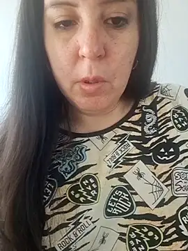 Snapshot of melucita chatting on 04/12/26, 03:50 melucita online show from 04/12/26, 03:50