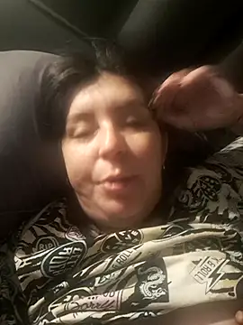 Snapshot of melucita chatting on 04/25/26, 12:41 melucita online show from 04/25/26, 12:41