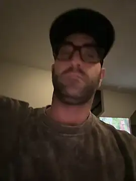 Snapshot of apciullo chatting on 03/28/26, 04:23 apciullo online show from 03/28/26, 04:23