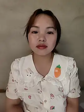 Snapshot of Mina_xYx chatting on 05/16/26, 10:47 Mina xYx online show from 05/16/26, 10:47