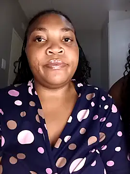 BeverlyQueen15 online show from 04/09/26, 09:09