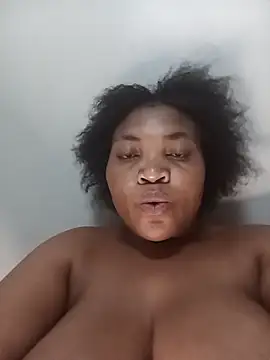 BeverlyQueen15 online show from 04/28/26, 02:27