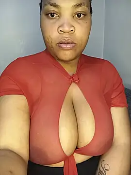 BeverlyQueen15 online show from 06/24/26, 06:51