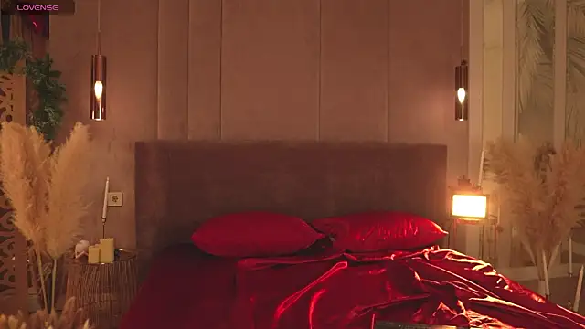 SerenaWest  online show from 03/19/26, 04:22