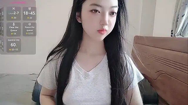 oblakitty  online show from 05/23/26, 12:49