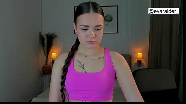 EvaRaider online show from 03/31/26, 01:33