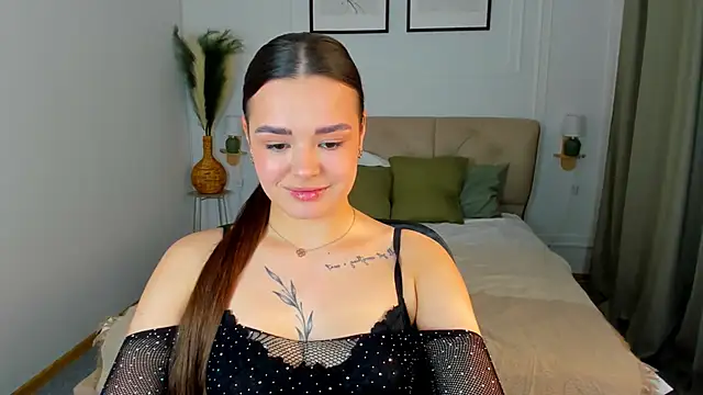 EvaRaider online show from 04/20/26, 01:03