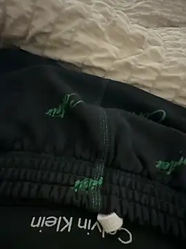 Snapshot of H_Carlton123 chatting on 03/15/26, 03:18 H Carlton123 online show from 03/15/26, 03:18