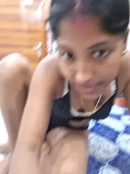 Pari lovers online show from 04/17/26, 05:49
