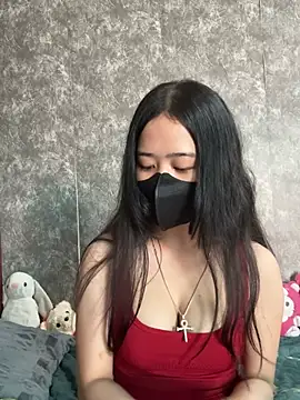 Leeleesweetbaebi online show from 03/18/26, 08:06