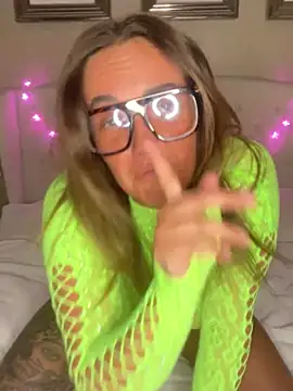 Spicy-Mama69 online show from 04/02/26, 06:49