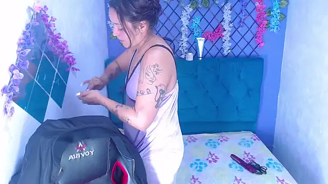 Snapshot of Ariel_Beyotacm chatting on 03/16/26, 06:34 Ariel Beyotacm online show from 03/16/26, 06:34