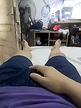 Snapshot of gato01020 chatting on 03/16/26, 03:38 gato01020 online show from 03/16/26, 03:38