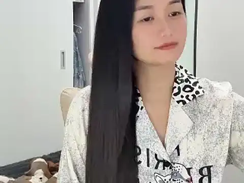 Snapshot of AmyLinee_1 chatting on 05/06/26, 06:08 AmyLinee 1 online show from 05/06/26, 06:08