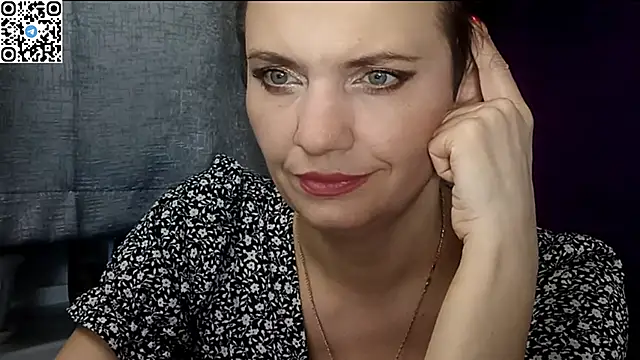 Snapshot of HotMamaQueen234 chatting on 05/09/26, 09:53 HotMamaQueen234 online show from 05/09/26, 09:53