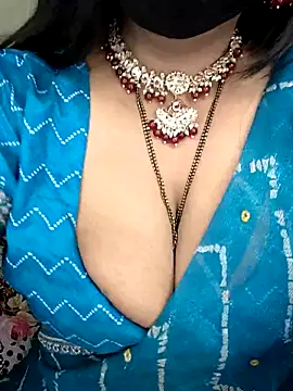 Snapshot of Miss_roohi chatting on 05/07/26, 05:24 Miss roohi online show from 05/07/26, 05:24