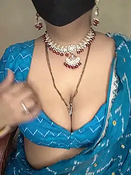 Snapshot of Miss_roohi chatting on 05/19/26, 06:20 Miss roohi online show from 05/19/26, 06:20