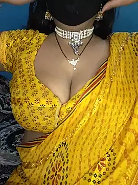 Snapshot of Miss_roohi chatting on 07/27/26, 06:20 Miss roohi online show from 07/27/26, 06:20