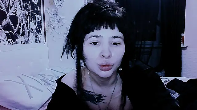 AllisonDeetz online show from 06/13/26, 07:01