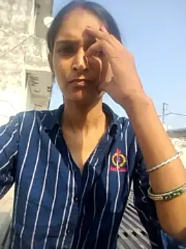 Snapshot of Sonam_y chatting on 03/18/26, 04:48 Sonam y online show from 03/18/26, 04:48