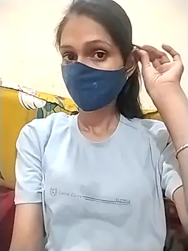 Snapshot of Sonam_y chatting on 04/01/26, 03:42 Sonam y online show from 04/01/26, 03:42