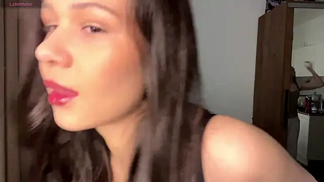 SparkSkarlet online show from 04/19/26, 04:50