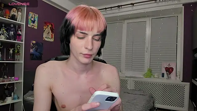 Snapshot of sweet_peach___ chatting on 05/16/26, 07:56 sweet peach online show from 05/16/26, 07:56