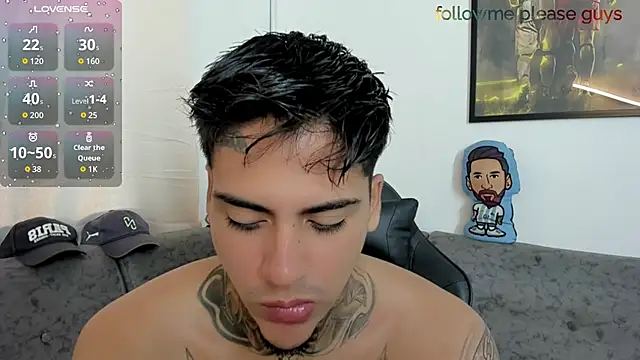 Snapshot of sweetlatinoboy chatting on 06/22/26, 12:13 sweetlatinoboy online show from 06/22/26, 12:13