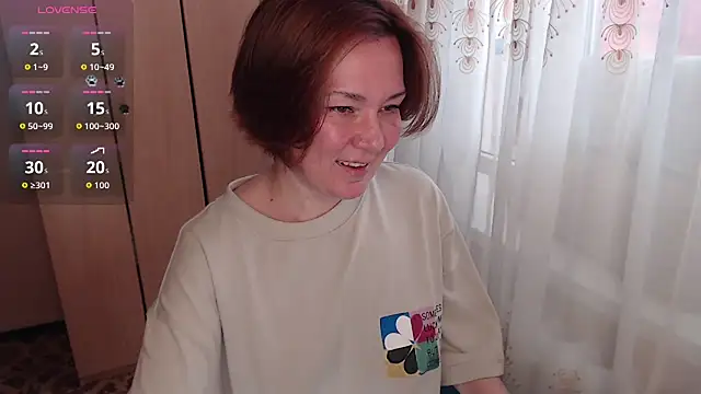 Julia Vagrik online show from 05/08/26, 11:15