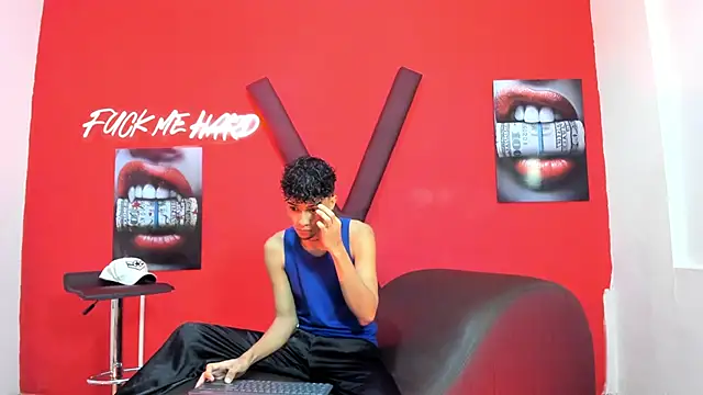 SEXY BIG COCK online show from 04/18/26, 01:15
