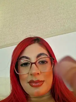 Scarlet Evanss  online show from 04/24/26, 08:00