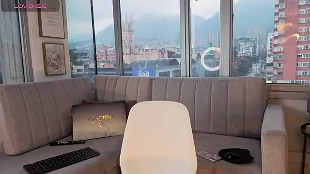 shy-vibes online show from 04/15/26, 07:43