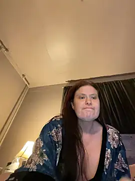 JulieetteLatte online show from 05/15/26, 12:50