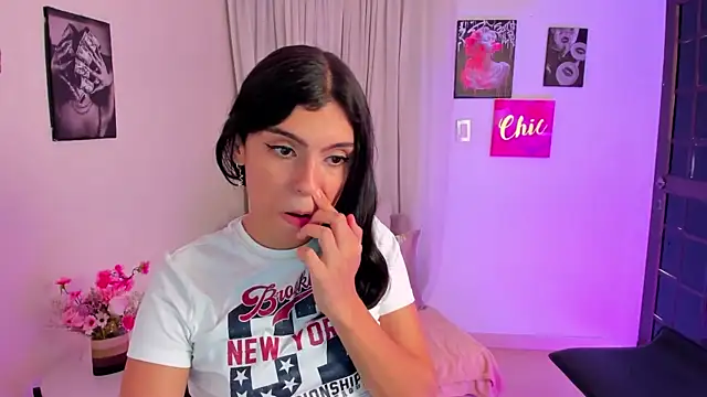 NAOMI SHAW online show from 05/08/26, 04:23