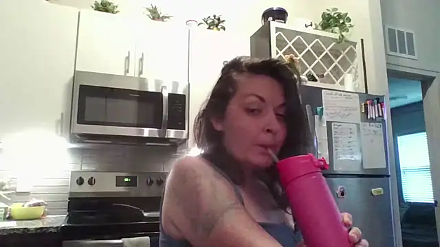 tinyassbossymilf online show from 07/01/26, 09:47