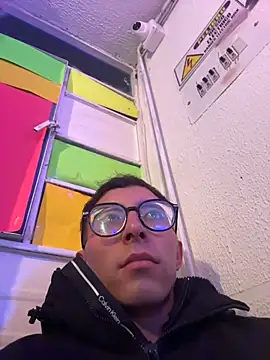LeonBlazze online show from 04/19/26, 04:45