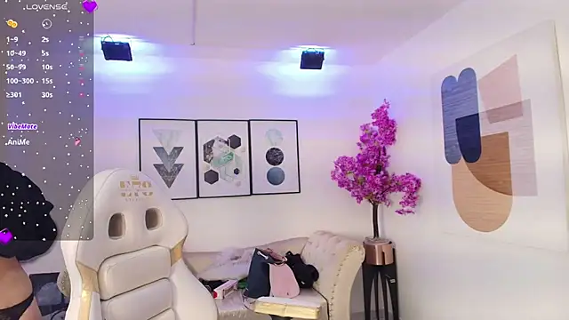 Kitty  meow online show from 04/30/26, 12:22