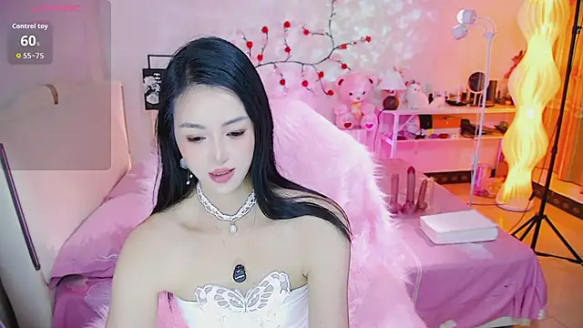 Evelyn-007 online show from 08/01/26, 07:51