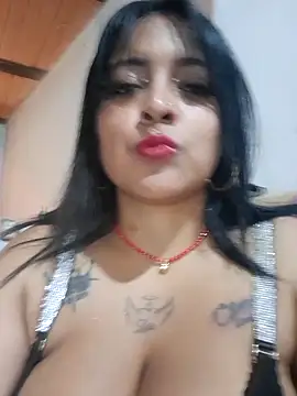 Sarah-917 online show from 04/22/26, 06:42