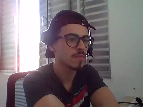 Snapshot of Rafazinhou chatting on 03/20/26, 05:51 Rafazinhou online show from 03/20/26, 05:51