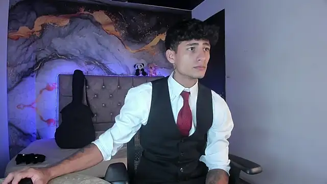MaxiimoRomano  online show from 04/21/26, 01:28